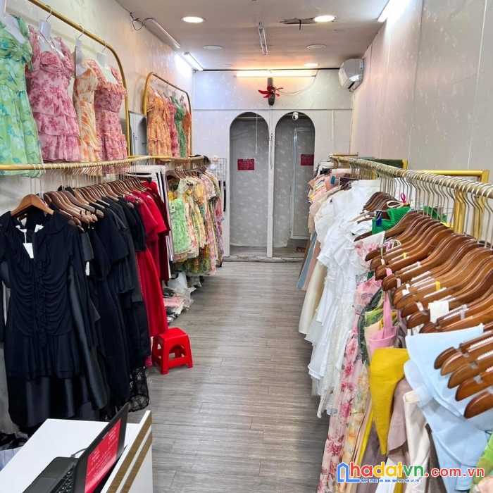 Cần sang mặt bằng ở bà triệu - huế  ‼️