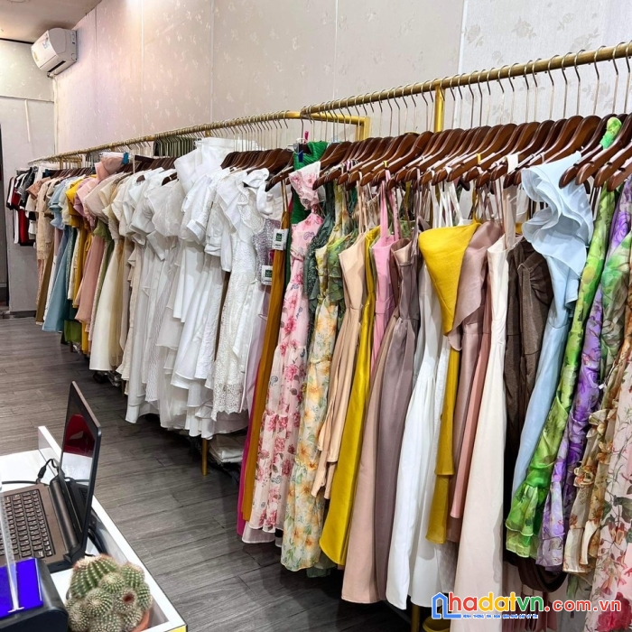 Cần sang mặt bằng ở bà triệu - huế  ‼️