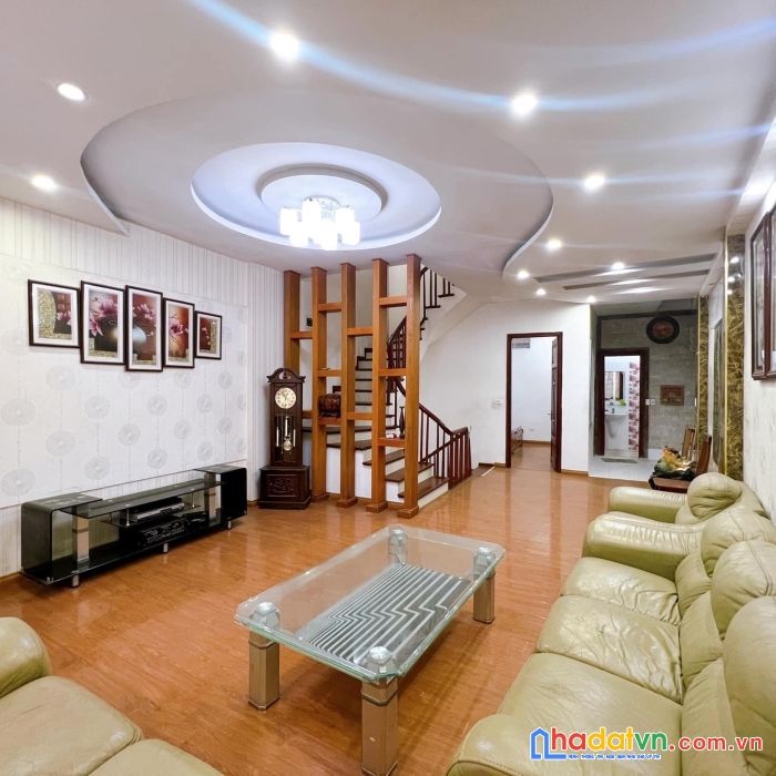 Bán nhà165 dương quảng hàm 60.2m x 5 tầng, mt: 5.8m