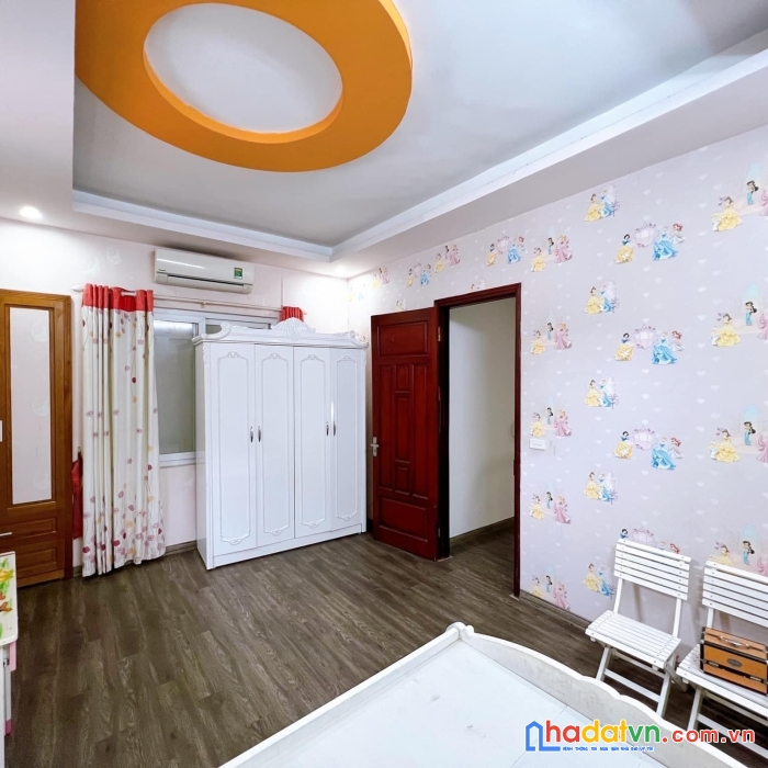 Bán nhà165 dương quảng hàm 60.2m x 5 tầng, mt: 5.8m