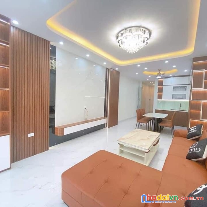 Vip đống đa. bán nhà phạm ngọc thạch. tặng nội thất tiền tỷ. nhà mới 35m2, 5 tầng, 4,5 tỷ