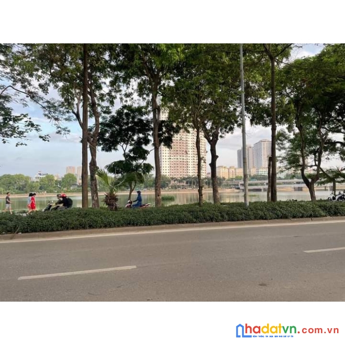 Do một mình em không kham nổi, cần sang nhượng mặt bằng địa chỉ tại 239 nguyễn hữu thọ đối diện hồ