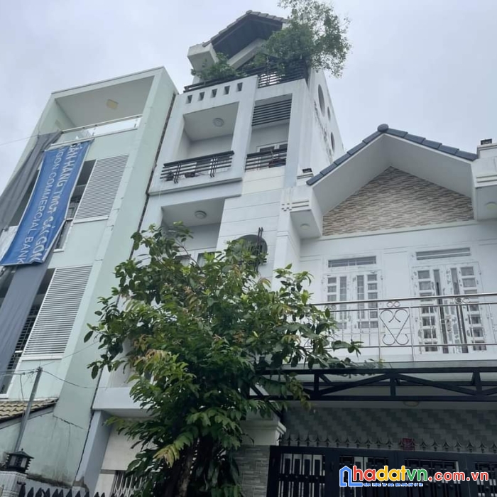 Ngộp giảm sâu hxh p13  quận 10 - 45m2 - 5 tầng