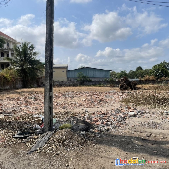 Chính chủ cần bán gấp lô đất mặt tiền quốc lộ 1a