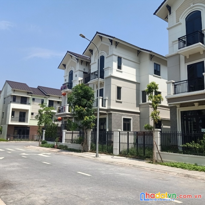 Biệt thự 135m hàng hót siêu hiếm căn áp góc gần công viên chục đường thông, sổ hồng lâu dài