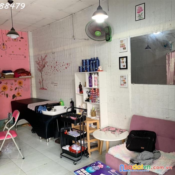 Hot hot nhanh còn ! sang gấp mb tiệm tóc – nail - gía rẻ chỉ 9 tr , mb thuê rẻ chỉ 5 tr / tháng,