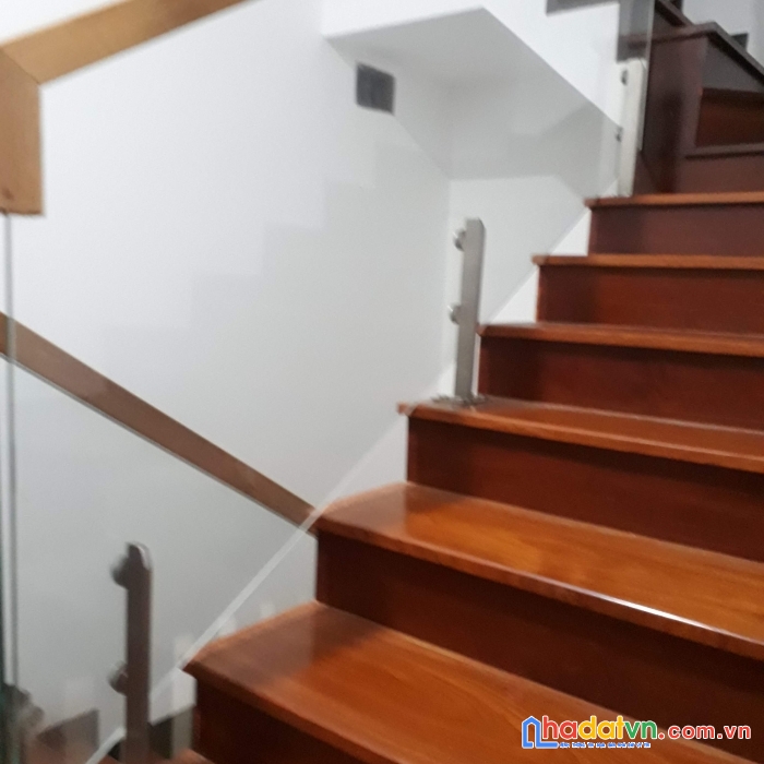 Nhà đẹp. đ13. linh xuân. 80m, xe hơi ngủ trong nhà. giá 6.8tỷ