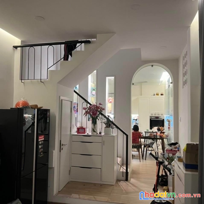 Hẻm xe tải q10, hòa hảo, xe hơi ngủ nhà 5 tầng đẹp, 1 sẹc thẳng 1 trục, 45m2, 12.5 tỷ