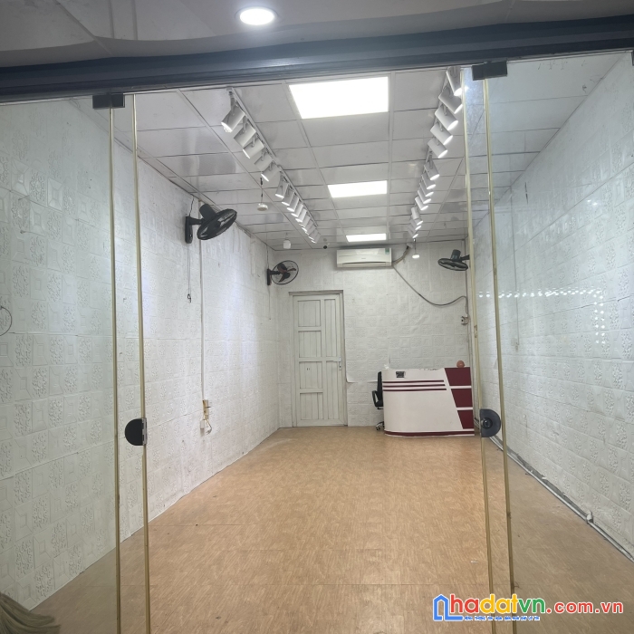 Góc chuyển nhượng mặt bằng tại 47a lý tự trọng