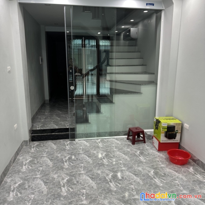 Cho thuê phòng, và văn phòng tại 42/182 phú diễn, bắc từ liêm, hà nội