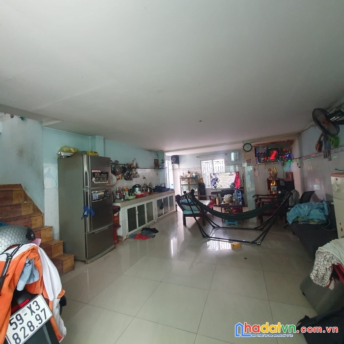Linh đông. kha vạn cân. ngang 8. dt lớn 230m. kinh doanh đỉnh. nhỉnh 98tr/m