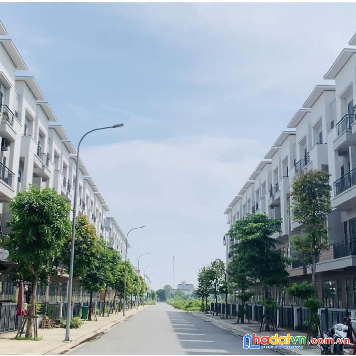 Tin được không shophouse 4 tầng chân đế 7 chung cư