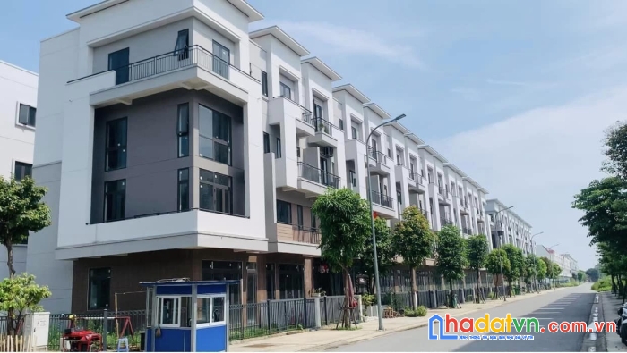 Tin được không shophouse 4 tầng chân đế 7 chung cư