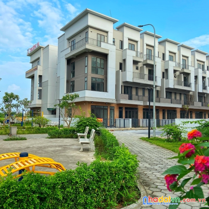 Tin được không shophouse 4 tầng chân đế 7 chung cư