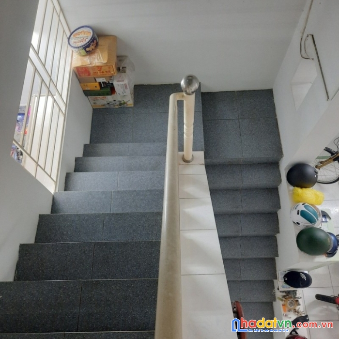 Nhà hxt đậu cửa trịnh đình trọng 56m2 2t 2pn bk 500m tiện ích bao quanh giá chỉ 5tỷxx