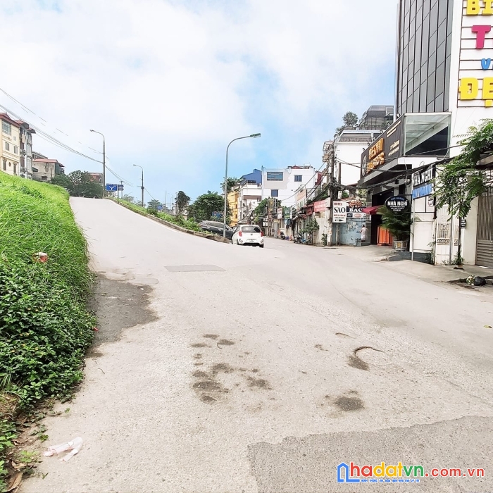 Bán đất mặt phố bát khối, full thổ cư, 128m, mt 7m, giá chỉ 7 tỷ