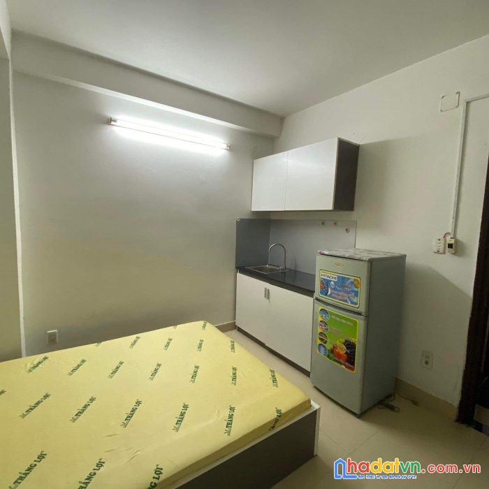 Mình cần pass lại trọ 4tr5/ 1 tháng ( phòng tầng trệt, mở cửa ra là thấy chợ)