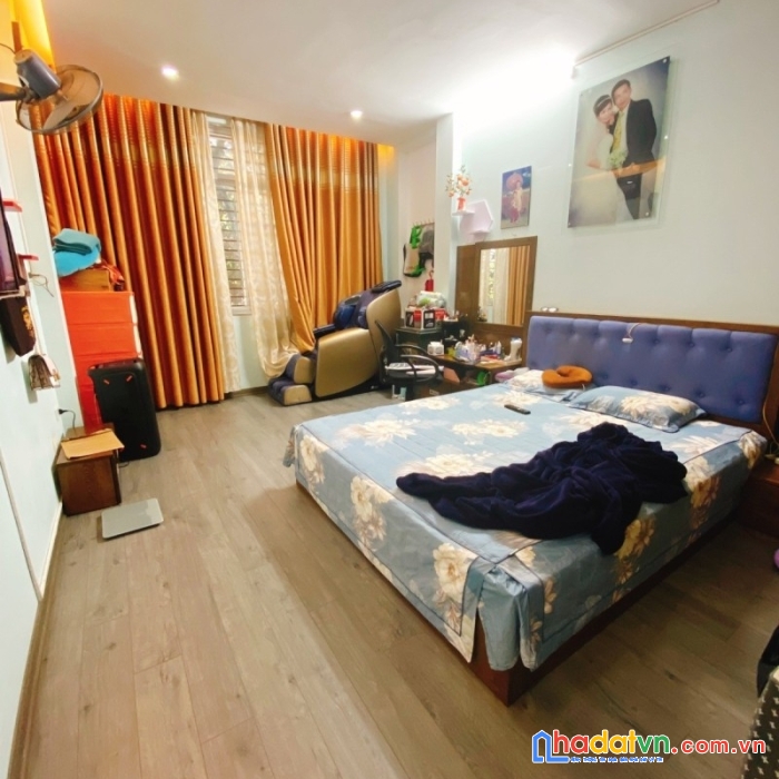 Hiếm, bán nhà ở ngay khu mai anh tuấn - hoàng cầu, 39m2 x 4 tầng, 2 thoáng, gần ô tô, an sinh tiện