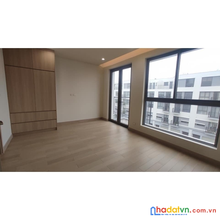 Shophouse the manor central park nguyễn xiển, 75m2, 30 tỷ