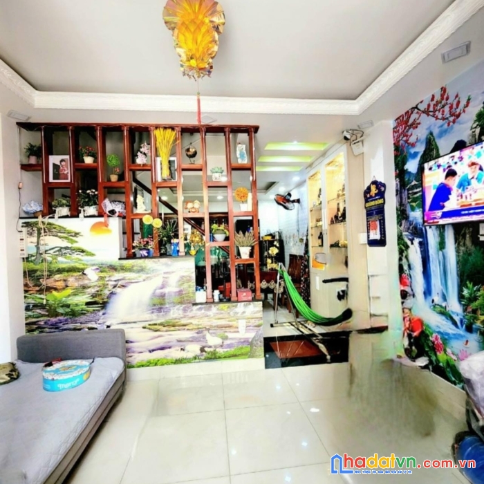 Bán nhà 5 tầng mới ở ngay, hẻm xe hơi 6m, giáp tân phú, chỉ 4 tỷ.