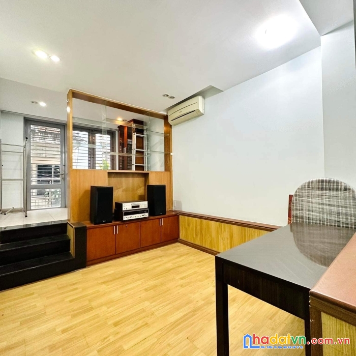 Hxh điện biên phủ p21 bình thạnh - 3 x 7.5 - sổ vuông a4 -tặng hết nội thất - chỉ 4.35 tỷ