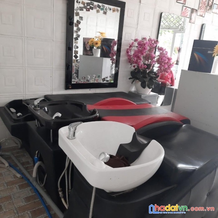 Cần sang nhượng lại 2 tiệm tóc mặt tiền  tại tp đà lạt-lâm đồng