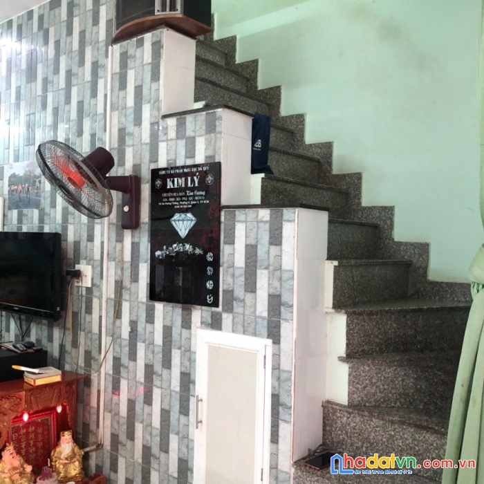 Nhà bán hẻm thông 730 hưng phú p10 q8 - giá : 2 tỷ 890 (thương lượng)