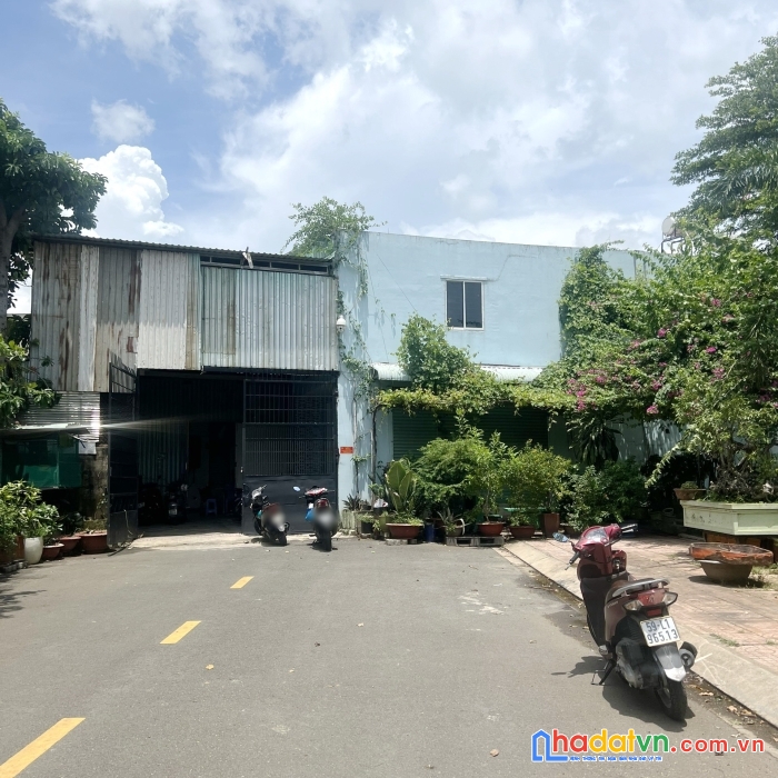 Bán 2 nhà xưởng (760m2) 2 mặt đường gần cao lỗ, bình hưng, bình chánh