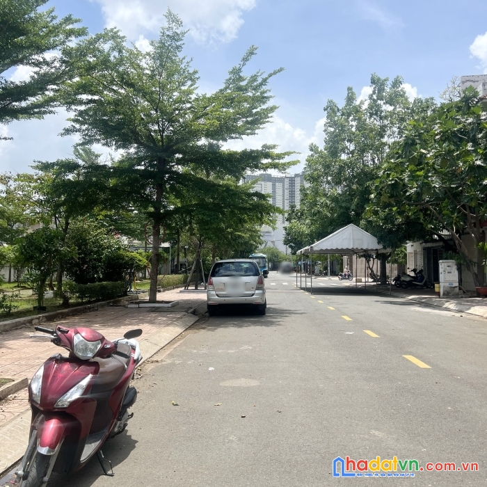 Bán 2 nhà xưởng (760m2) 2 mặt đường gần cao lỗ, bình hưng, bình chánh
