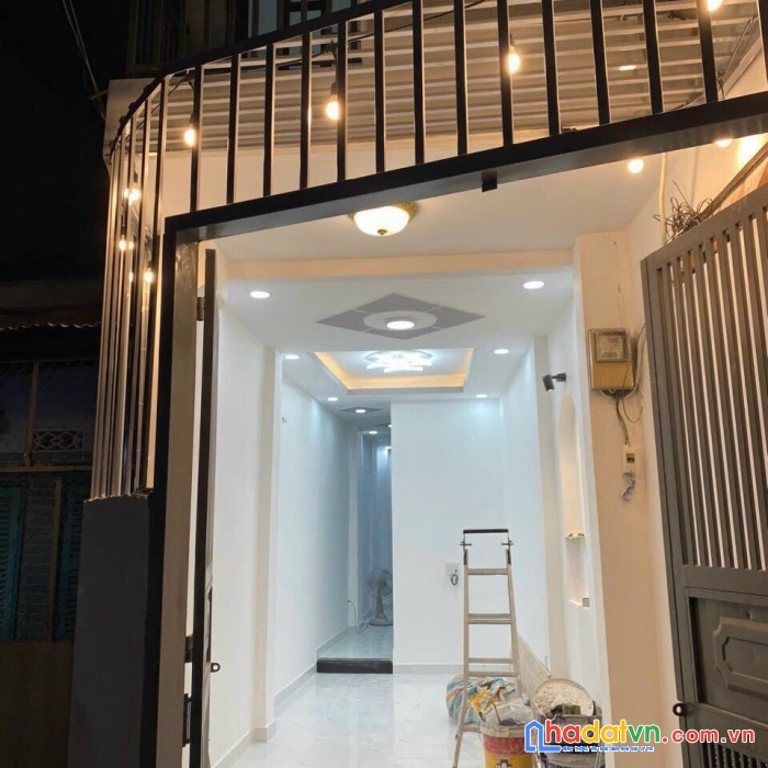 Nhà lê quang định, bình thạnh  gần chợ bà chiểu 2 tầng 3,35 tỷ