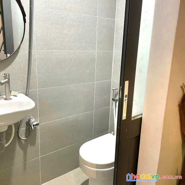 Nhà lê quang định, bình thạnh  gần chợ bà chiểu 2 tầng 3,35 tỷ