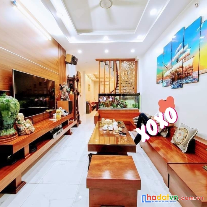 Bán nhà phố kim đồng, quận hoàng mai 5 tầng, 6 ngủ. nội thất tiền tỷ 7,9 tỷ, ô tô đỗ sát nhà