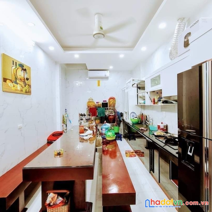 Bán nhà phố kim đồng, quận hoàng mai 5 tầng, 6 ngủ. nội thất tiền tỷ 7,9 tỷ, ô tô đỗ sát nhà