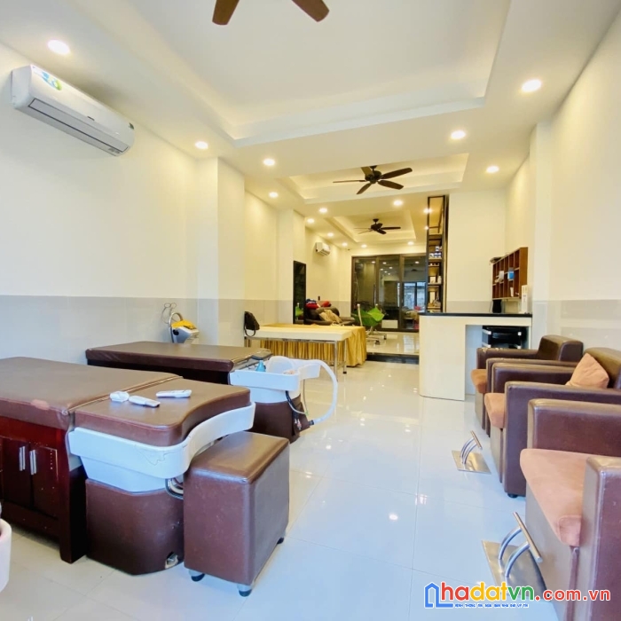 Bán nhà 3 tầng siêu đẹp, ngay aeon tân phú, 81m2, ngang 4.5m, nhà mới ở ngay,