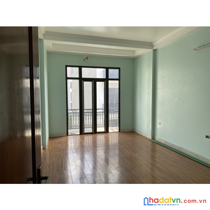 Chỉ 4,9 tỷ sở hưu nhà ngã 6 ô chợ dừa 45m2 x 5 tầng, gần phố, ngõ nông, thông tứ tung, lh
