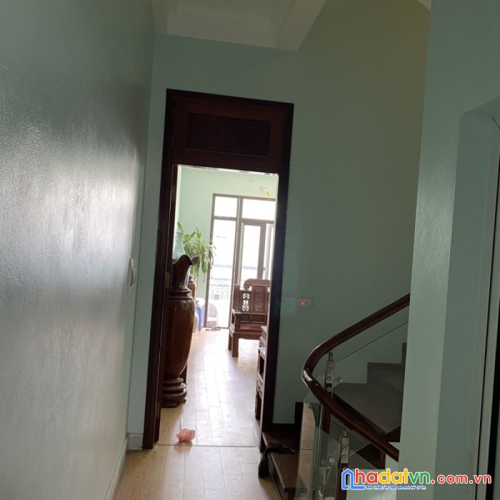 Bán nhà trần hữu tước 45m2 x 5 tầng, ngõ thông tứ tung, gần phố, lh 0966037496