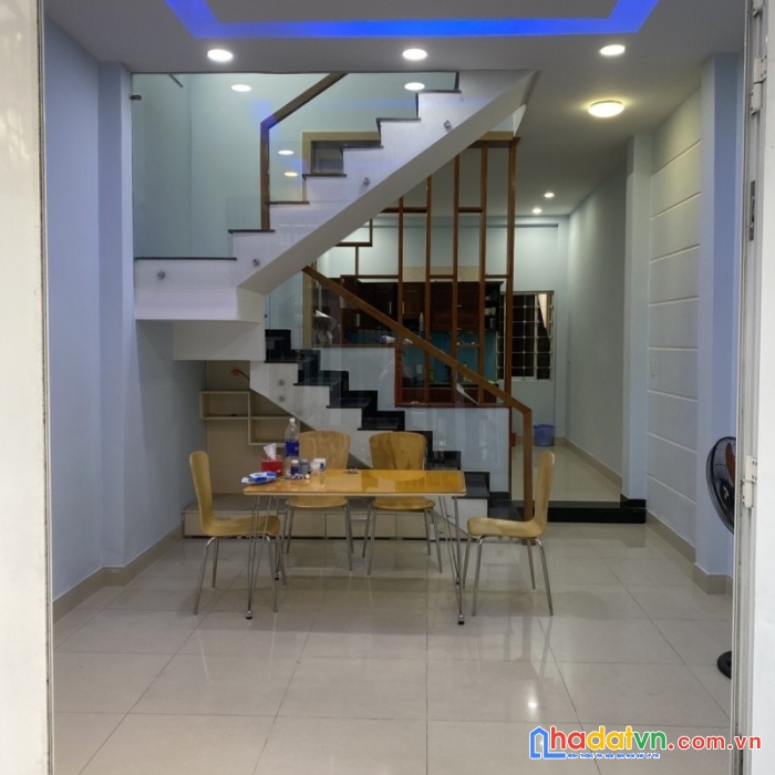 Bán nhà mặt tiền phú nhuận 50m2 nở hậu 4.4m 3 tầng kinh doanh đỉnh hai bà trưng  8.7 tỷ.