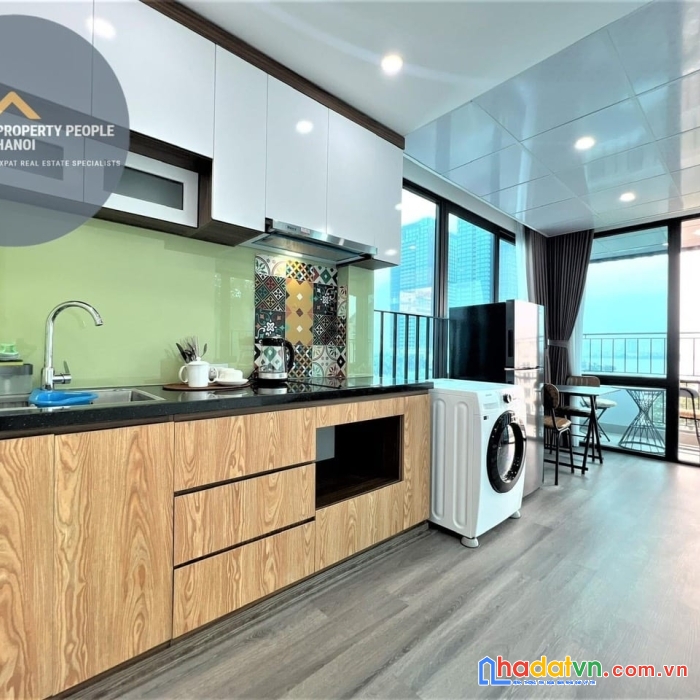Bán nhà phố tô ngọc vân, view hồ tây, lô góc, tô tô đỗ, kinh doanh, 8 tầng thang máy, 70m, hơn 24