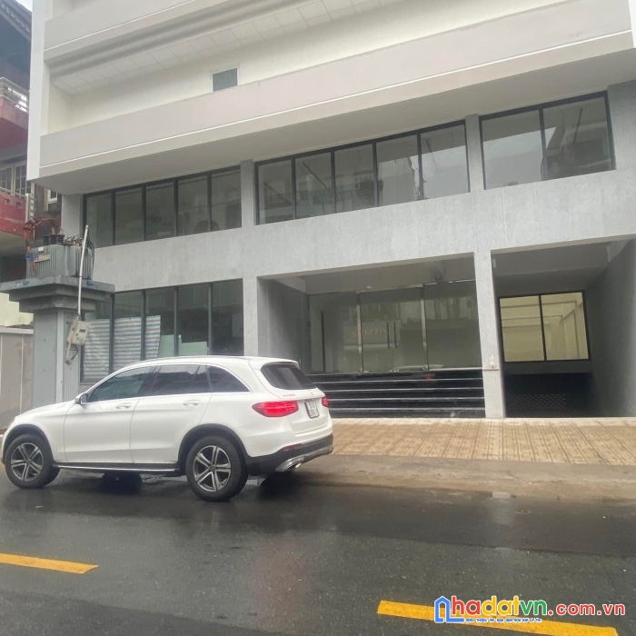 Bán tòa nhà mặt tiền nguyễn văn cừ - phan văn trị p2 quận 5