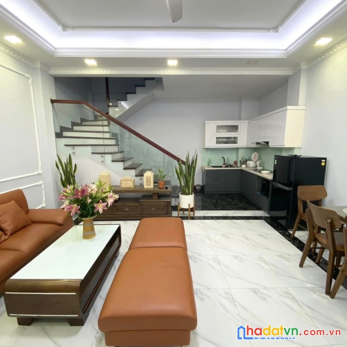 Siêu mẫu đống đa 45m * 5t - 2 thoáng - nhà đẹp full nội thất - nhỉnh 7 tỷ - ở ngay.