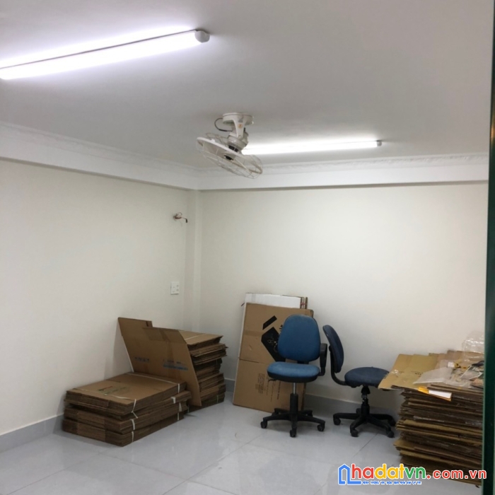 Cho thuê nnc mặt tiền đường hoa phường 7, q. phú nhuận