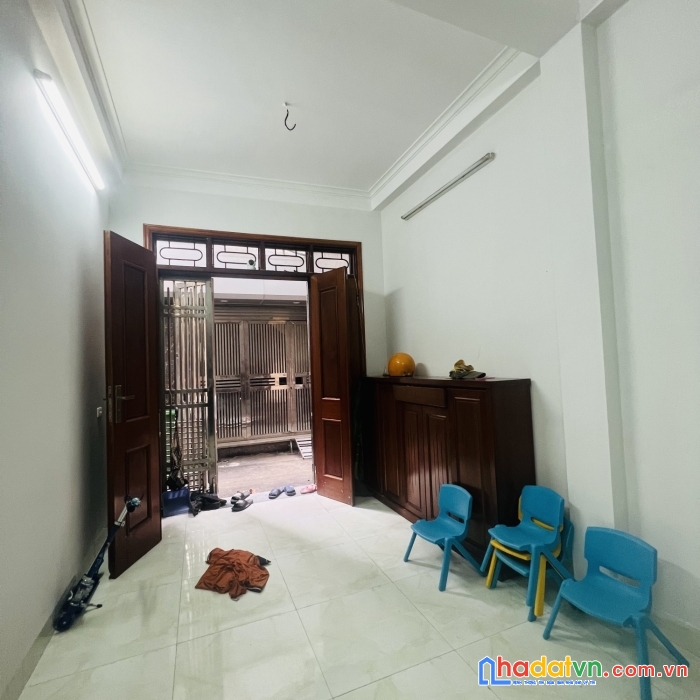 Cần bán mảnh đất tại xuân phương 38 m2 mt rộng 4.5 tỷ