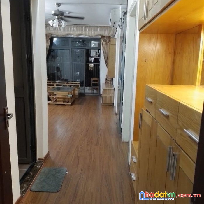 Bán căn hộ chung cư the golden an khánh 2 phòng ngủ 63m2 ban công đông nam full nội thất liền