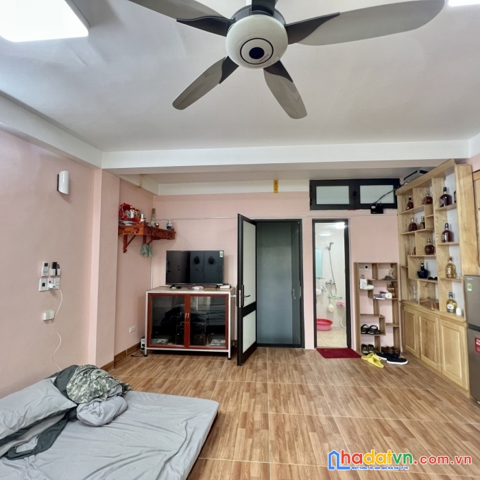 Lạc long quân 36m 4t 4 ngủ giá chỉ 4 tỷ 5