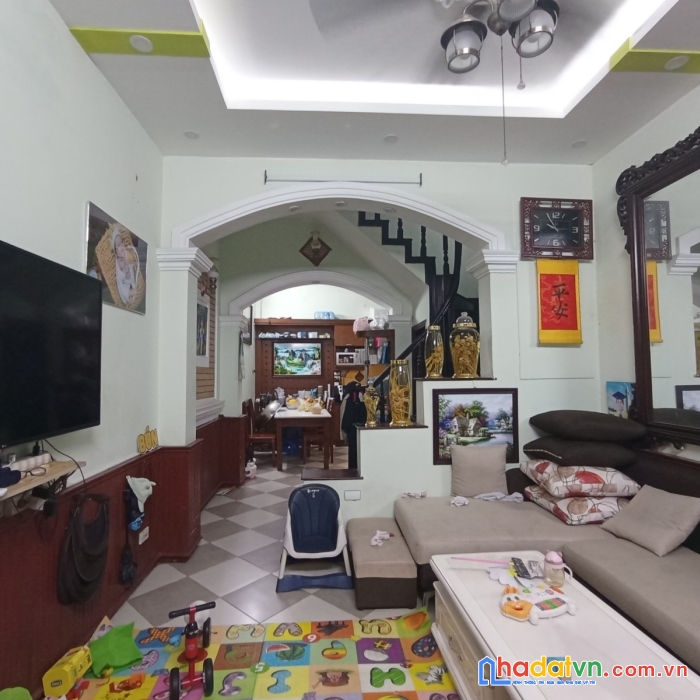 Lạc long quân 36m 4t 4 ngủ giá chỉ 4 tỷ 5