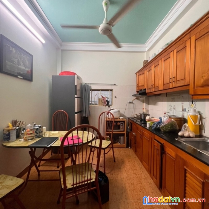 Bán nhà cát linh, đống đa 40m2 x 4 tầng, tiện ích ngập tràn, ngõ nông, 5 tỷ, lh 0966037496