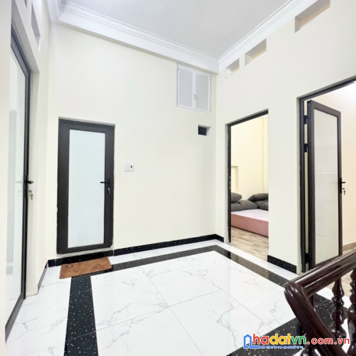 Bán nhà trần quý cáp 30m2, ngõ nông, nở hậu, 6 tầng, ô tô, lh 0966037496