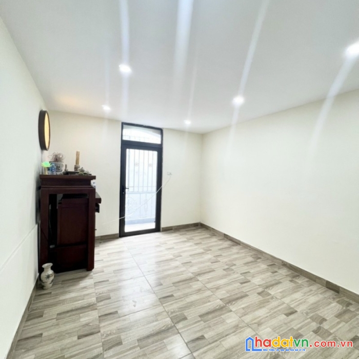 Bán nhà trần quý cáp 30m2, ngõ nông, nở hậu, 6 tầng, ô tô, lh 0966037496