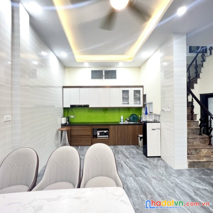 Hiếm nhà đẹp ở ngay phố tôn đức thắng đống đa 36m2 4 tầng ngõ thông, nhỉnh 4 tỷ 0966037496