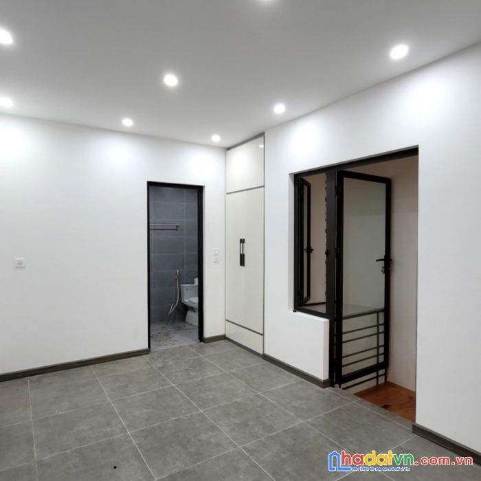 Bán nhà linh quang 40m2 x 5t, vài bước ra hồ linh quang, kinh doanh đỉnh, 5.22 tỷ lh 0966037496